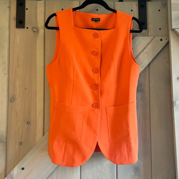 2/$40 NWT Michel Square Neck Vest Top - Picture 3 of 7